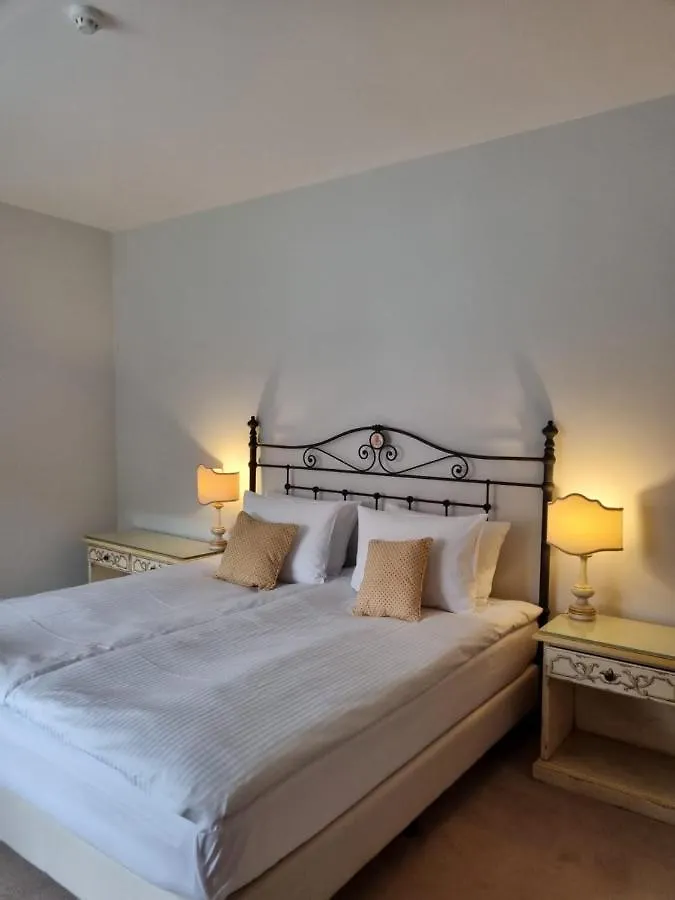 Oliwska Dolina Bed and Breakfast Γκντανσκ 5*,